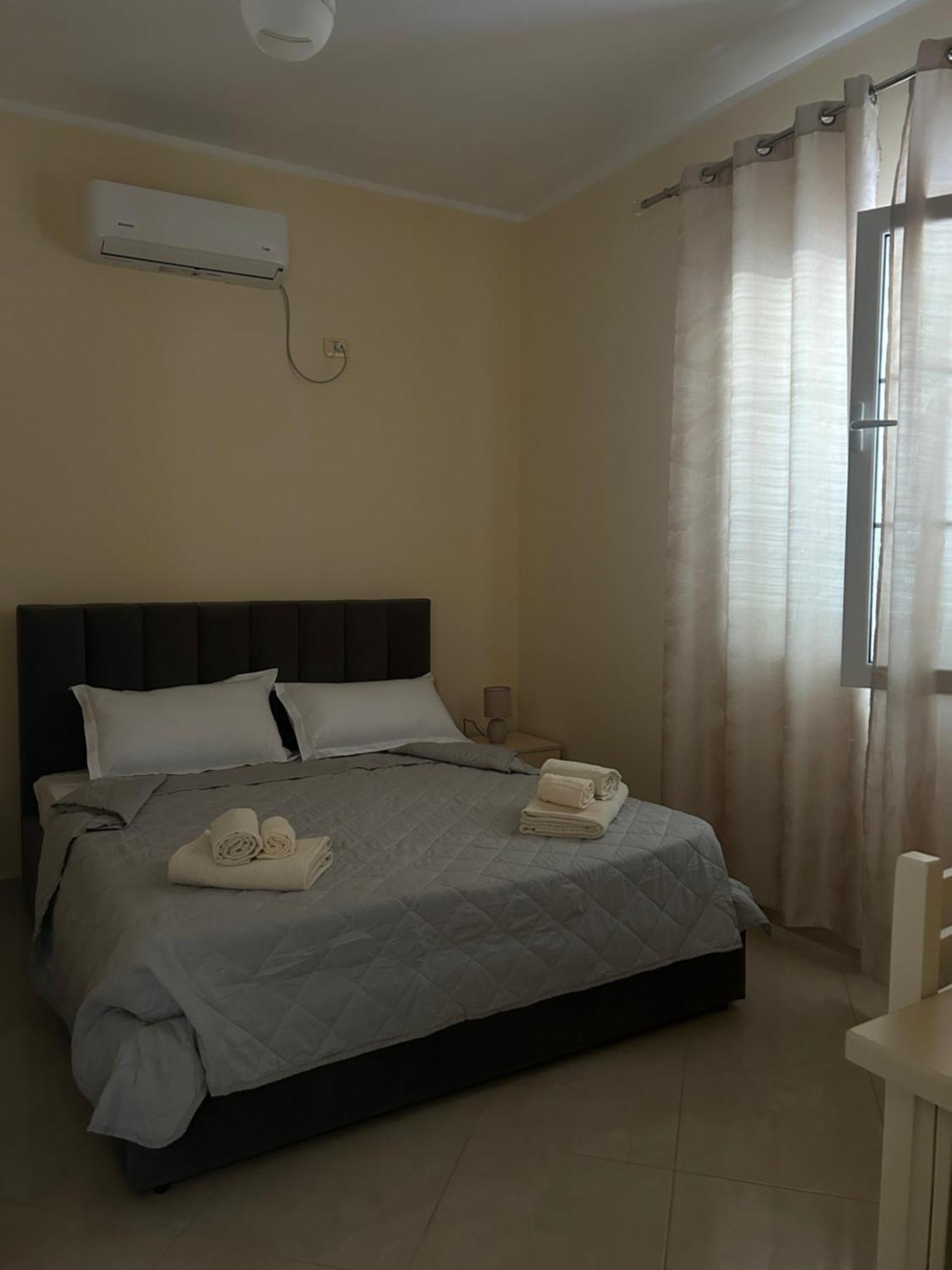 Rest House Vlore Exterior photo